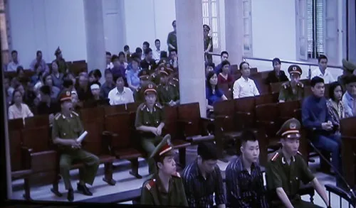 Chị Huyền thập tử nhất sinh trong lúc BS Tường đi lễ chùa ảnh 4